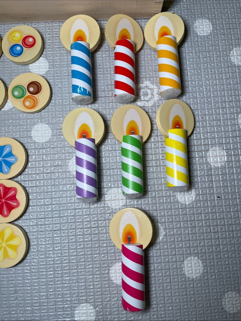 Melissa & Doug Birthday Party Cake - Wooden Play Food with Toppings and Candles